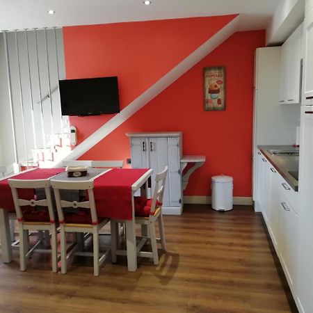 Apartamentos El Rincon De Andrea II Biescas  Kültér fotó