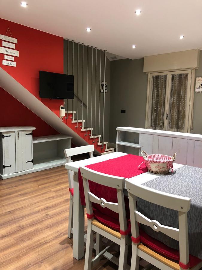 Apartamentos El Rincon De Andrea II Biescas  Kültér fotó