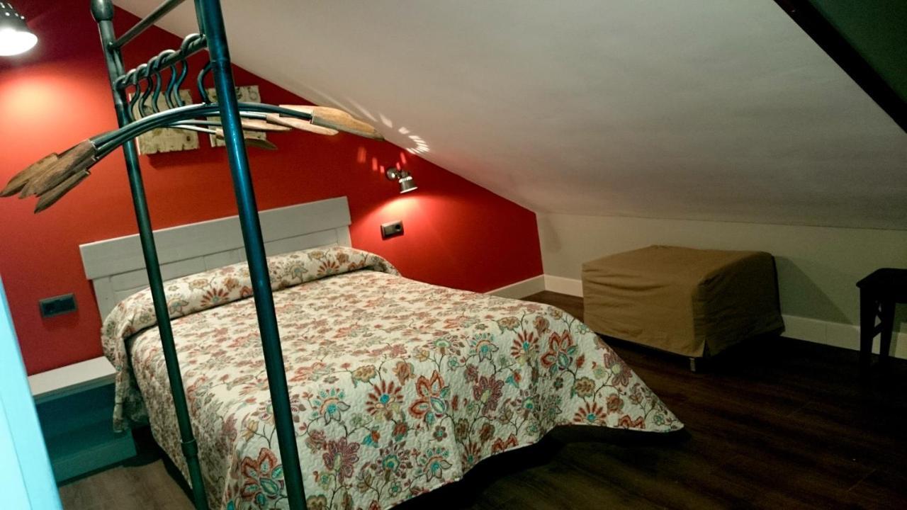 Apartamentos El Rincon De Andrea II Biescas  Kültér fotó